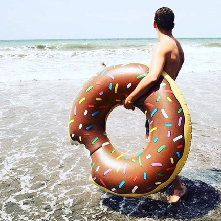 TG48122B KOŁO DMUCHANE DONUT BRĄZOWE PLAŻOWE PĄCZEK