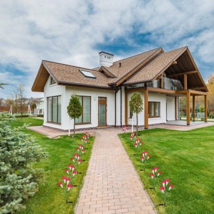 TG77663 KWIATY SOLARNA DO OGRODU BALKON WBIJANE LILIA CZUJNIK ZMIERZCHU