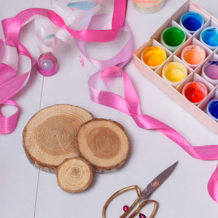 CV34574 KRĄŻKI DREWNIANE DEKORACJA NATURA W WORKU DIY RĘKODZIEŁO