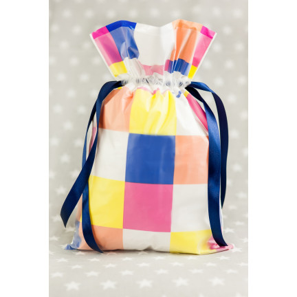 1284 WOREK KOLOROWE KWADRATY NA PREZENTY TORBA M 30X45
