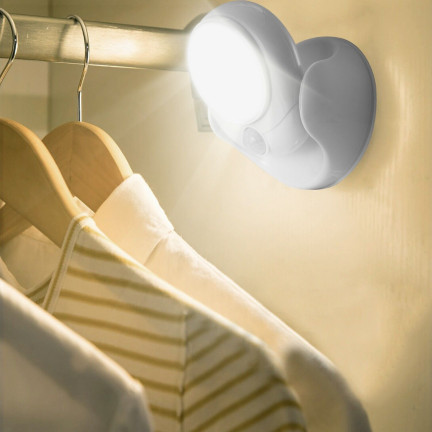 CC11 HALOGEN LAMPKA LAMPA WISZĄCA z CZUJNIKIEM RUCHU 7 LED BATERIE 360° kinkiet