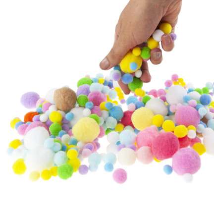 TG80413 POMPONY kreatywne POM POM ARTS  DEKORACYJNE DIY HAND MADE 450SZT